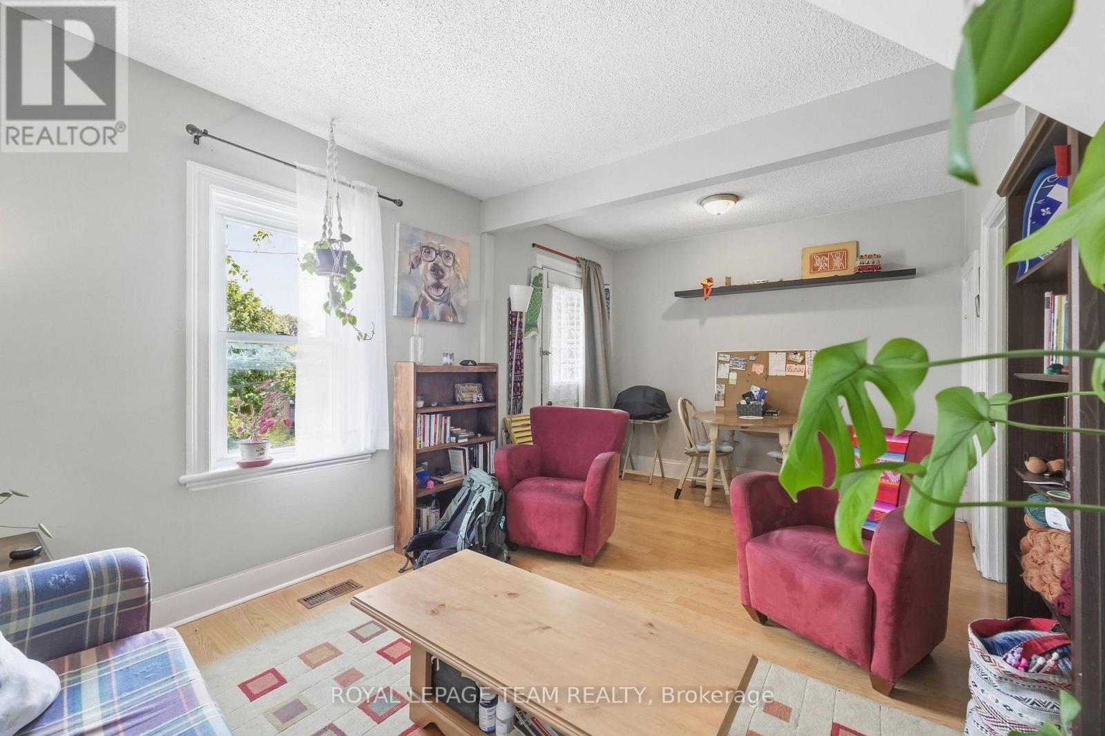 32 Melrose Avenue Property Photo 17