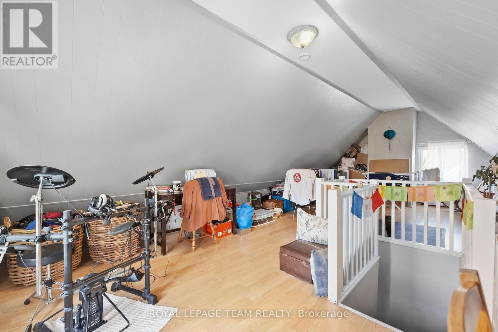32 Melrose Avenue Property Photo 27