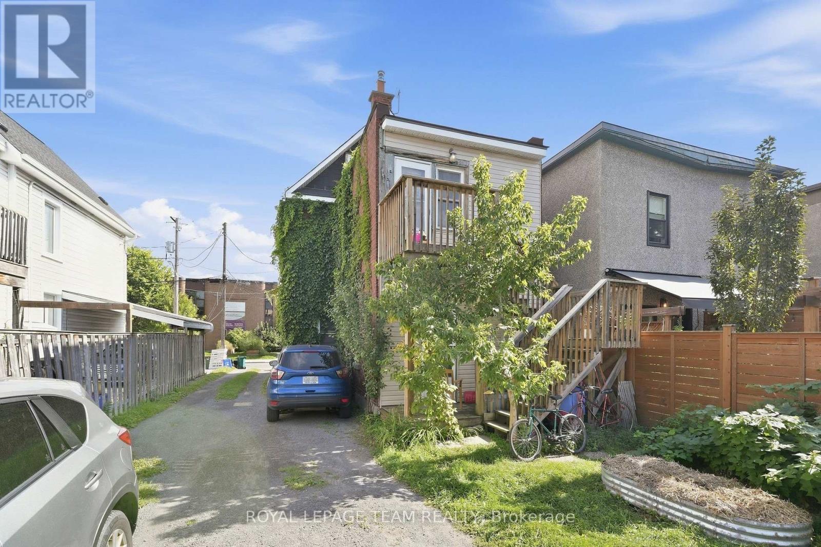 32 Melrose Avenue Property Photo 31