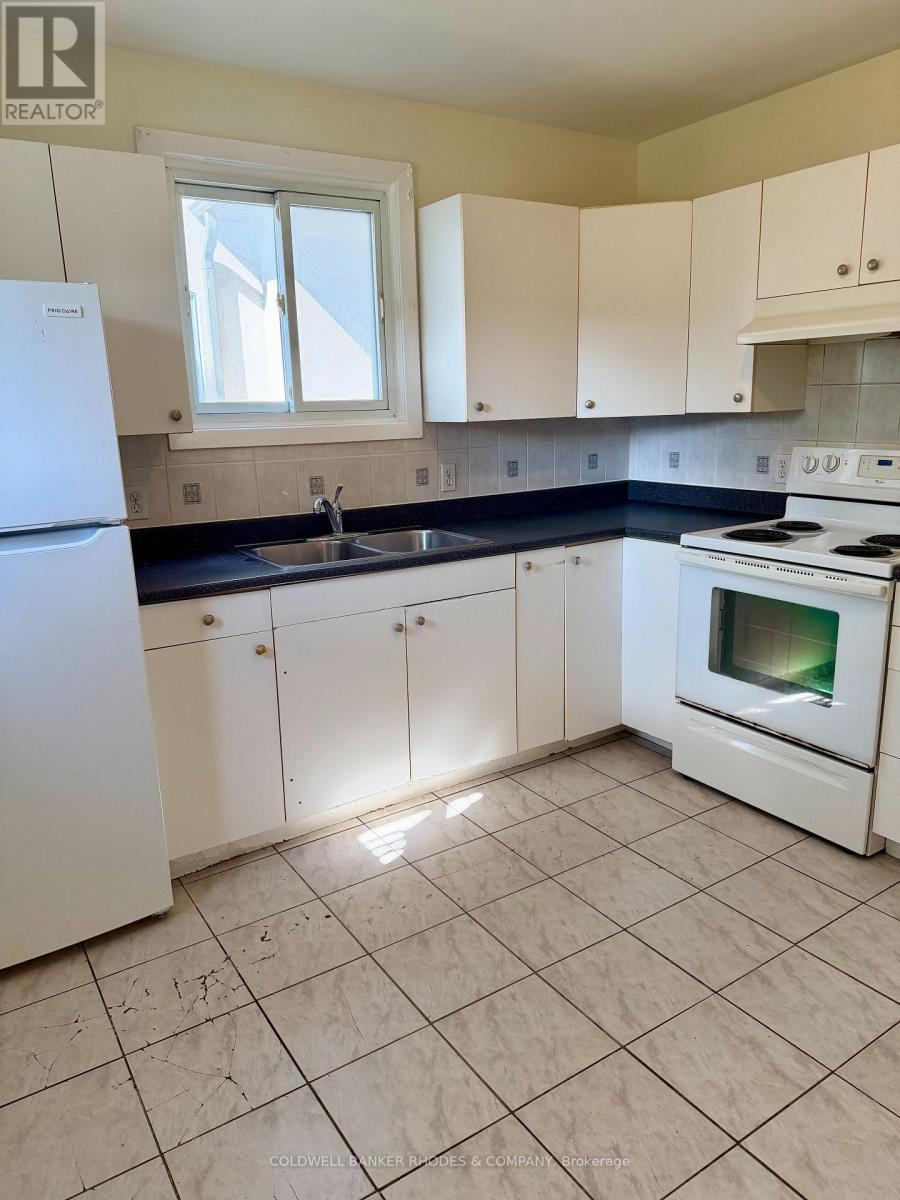 1 - 2484 Carlsen Avenue Property Photo 7