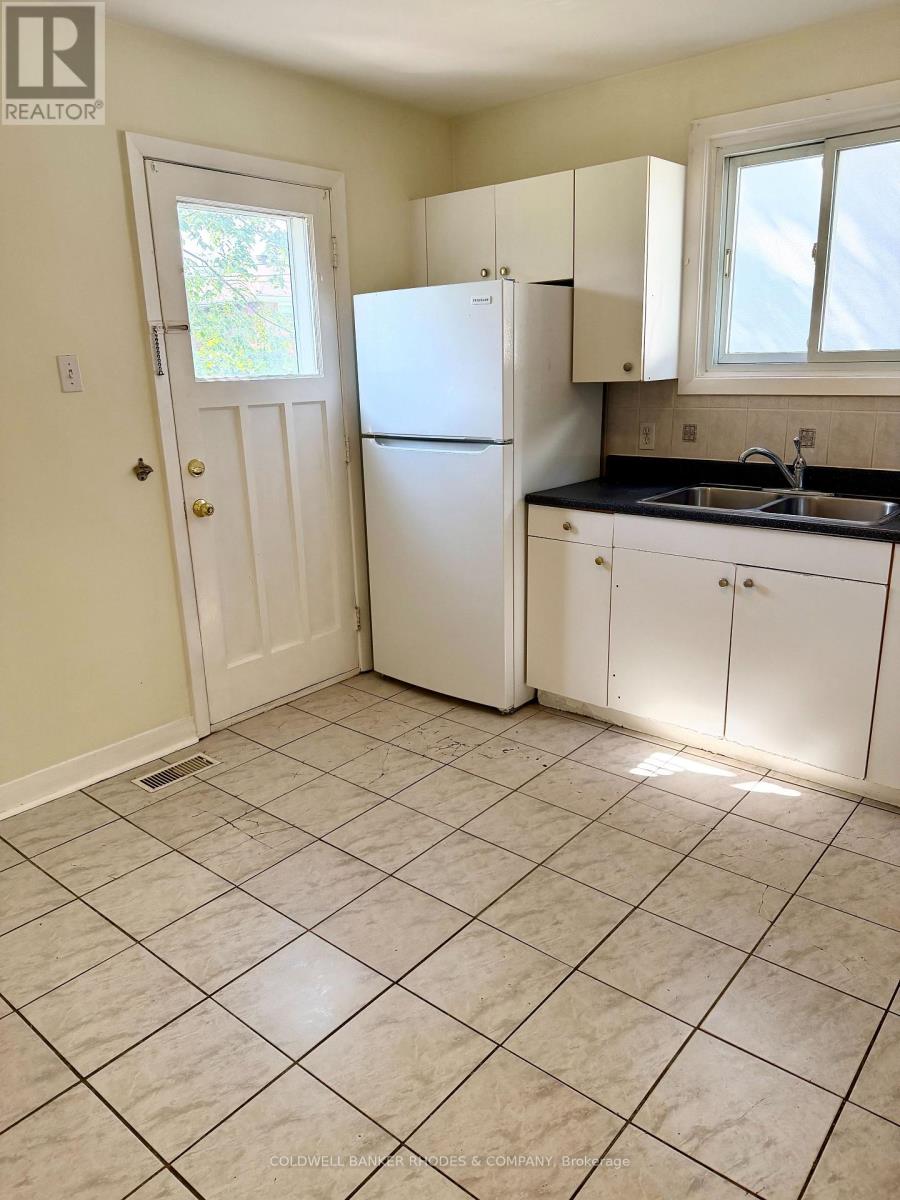 1 - 2484 Carlsen Avenue Property Photo 8