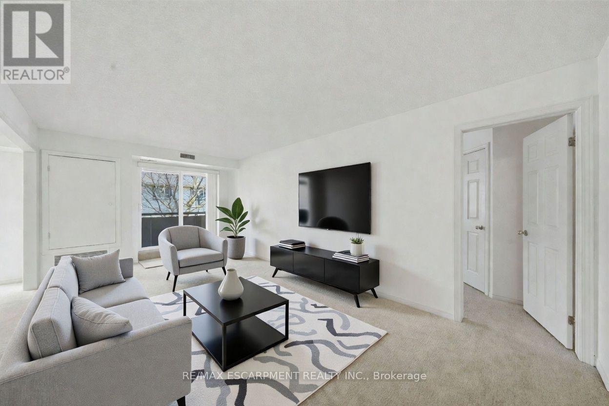 303 - 416 Limeridge Road E Property Photo 1