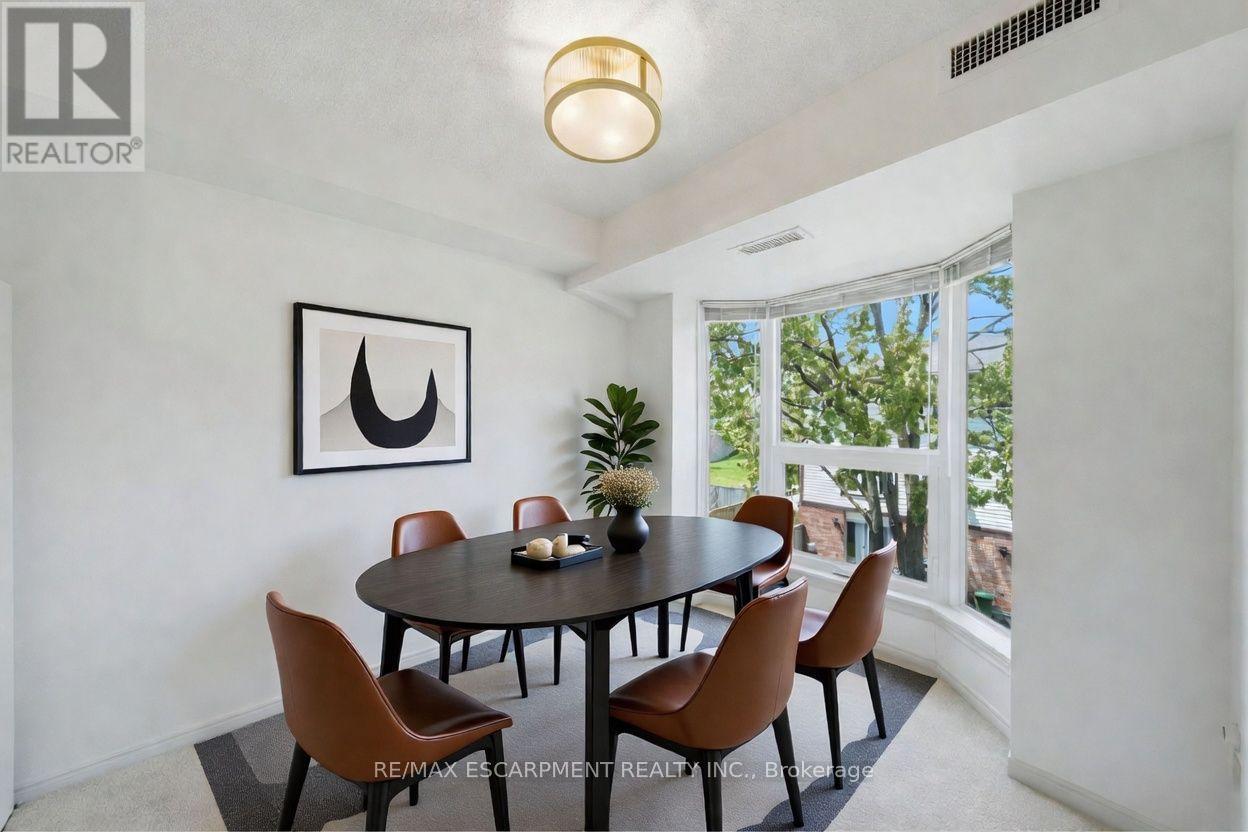 303 - 416 Limeridge Road E Property Photo 17