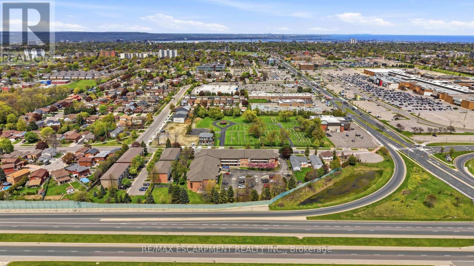 303 - 416 Limeridge Road E Property Photo 40