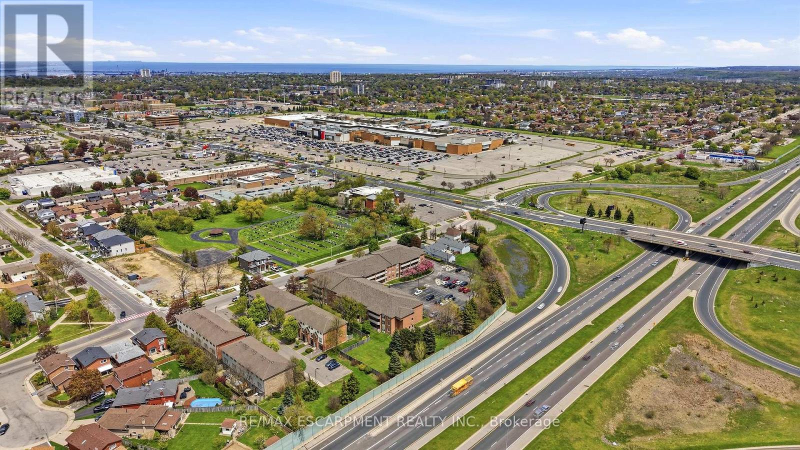 303 - 416 Limeridge Road E Property Photo 42