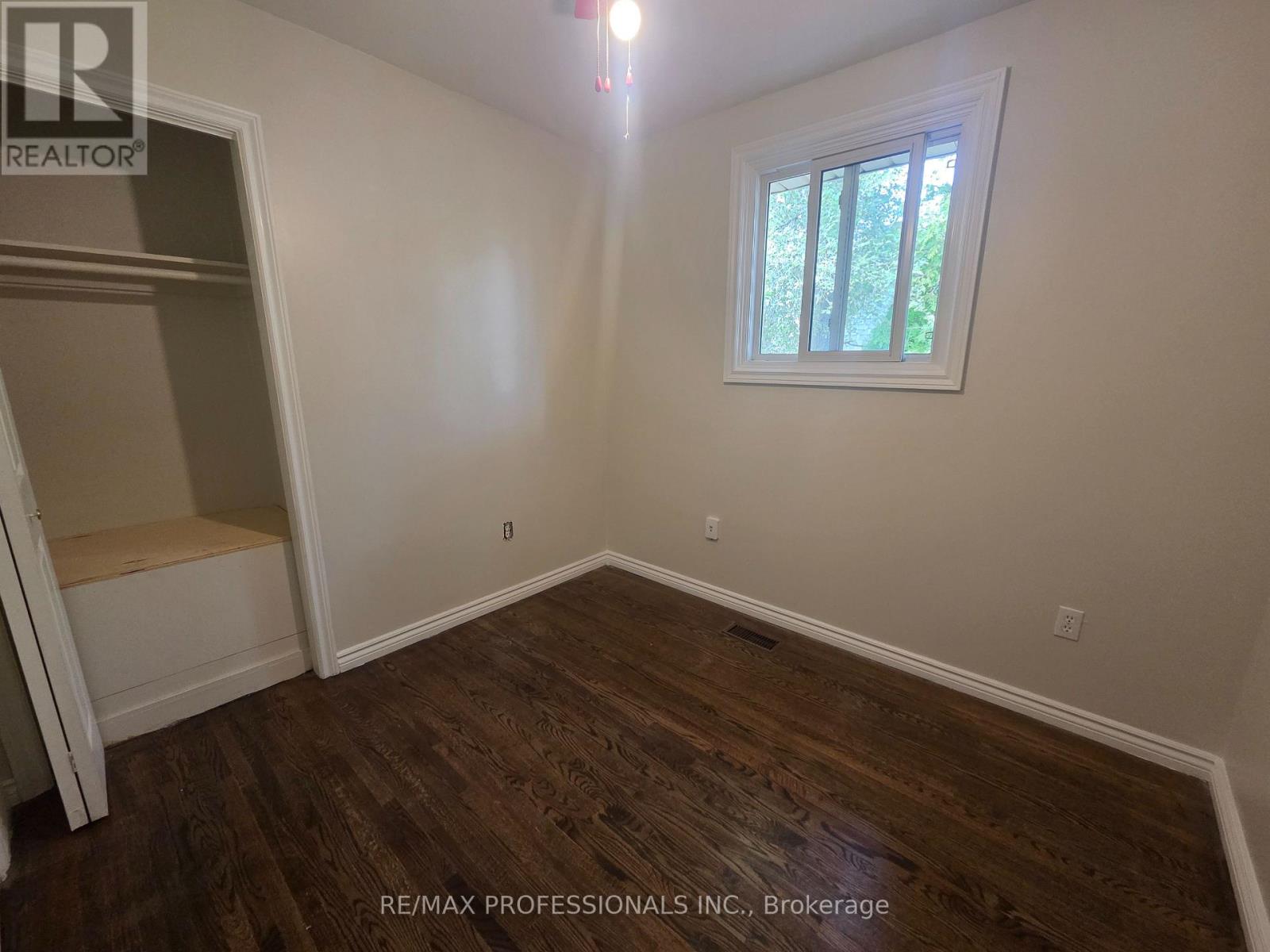 Upper - 881 Lawrence Road Property Photo 9