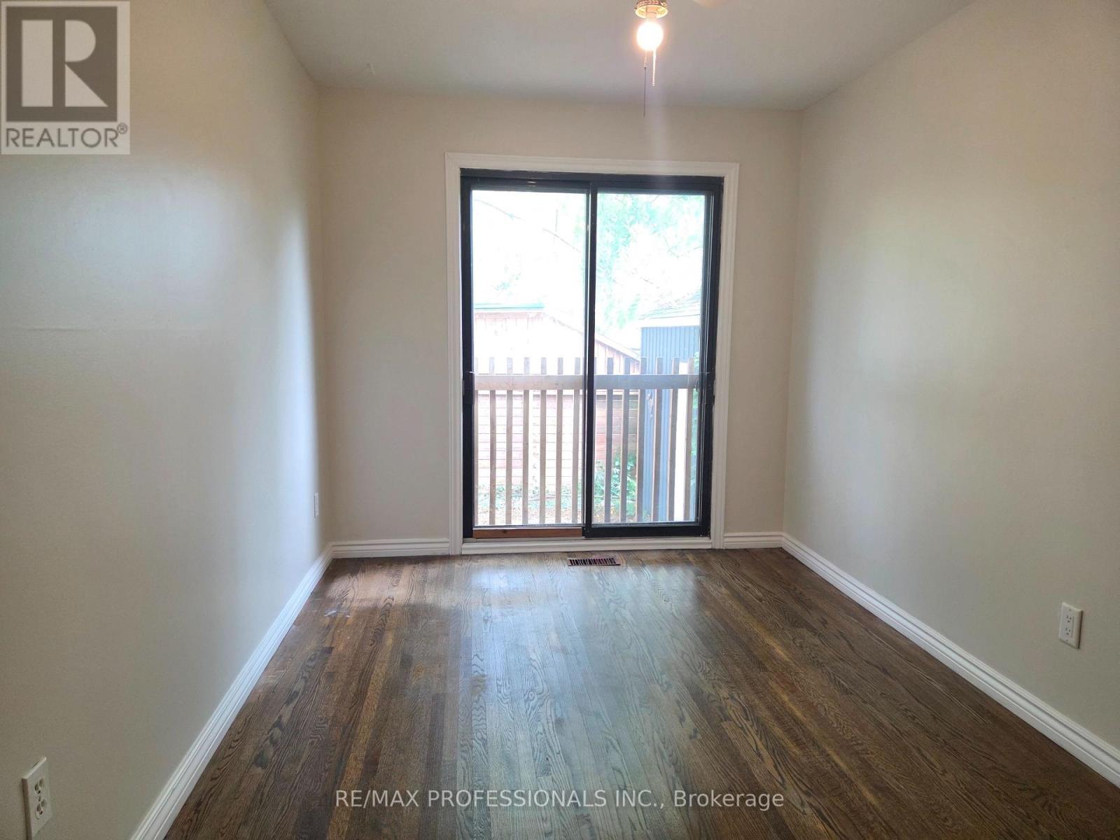 Upper - 881 Lawrence Road Property Photo 11