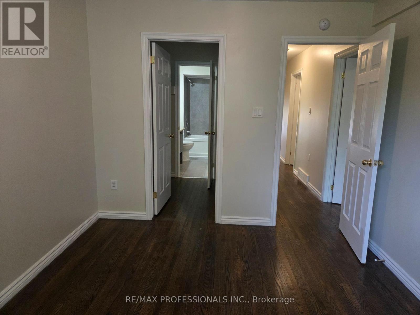 Upper - 881 Lawrence Road Property Photo 15