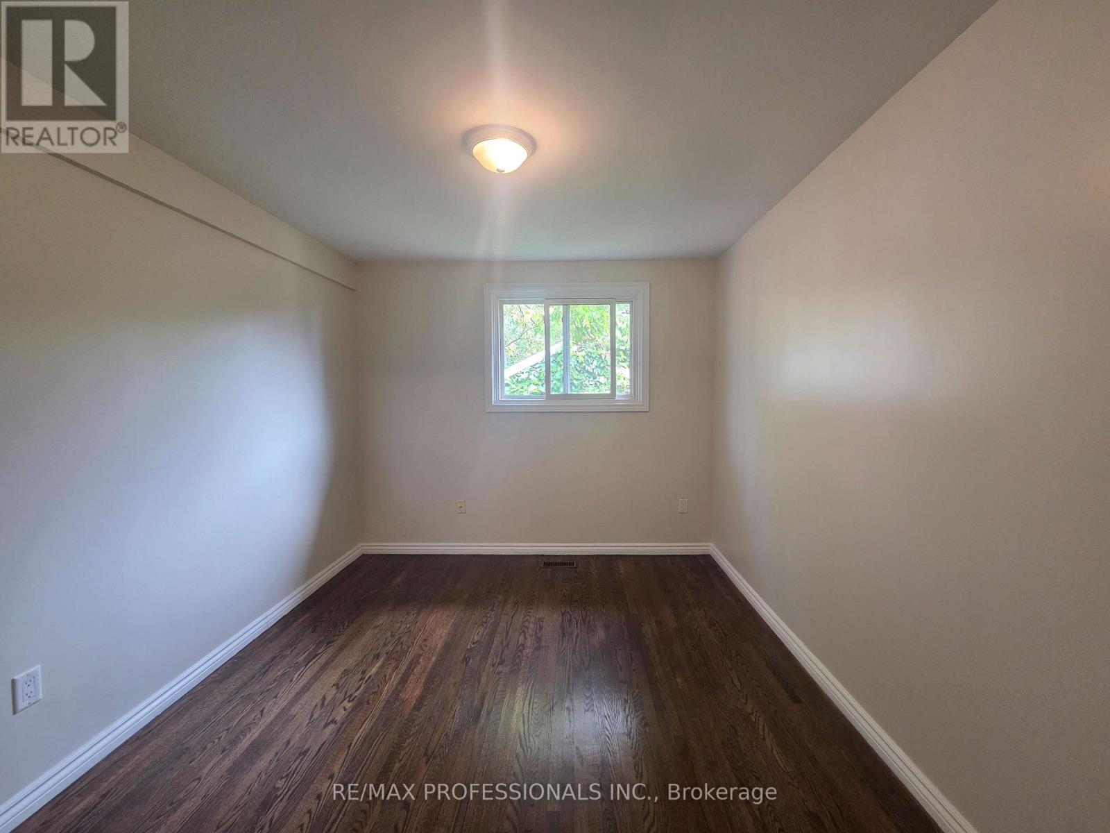 Upper - 881 Lawrence Road Property Photo 17