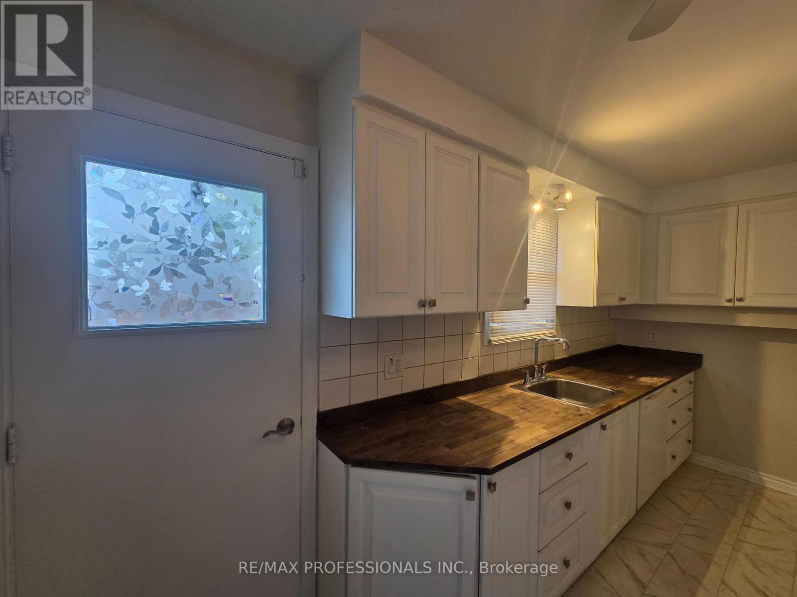 Upper - 881 Lawrence Road Property Photo 22