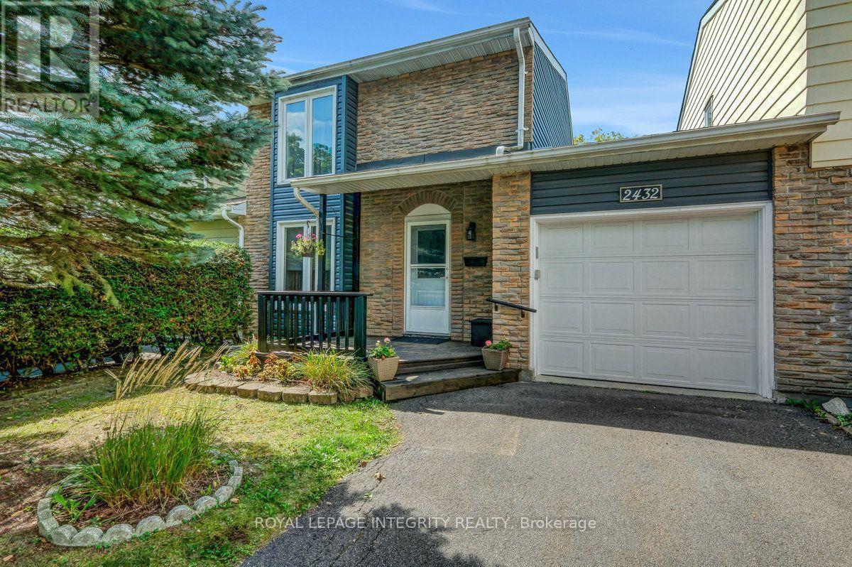 2432 Autumn Hill Crescent Property Photo 1