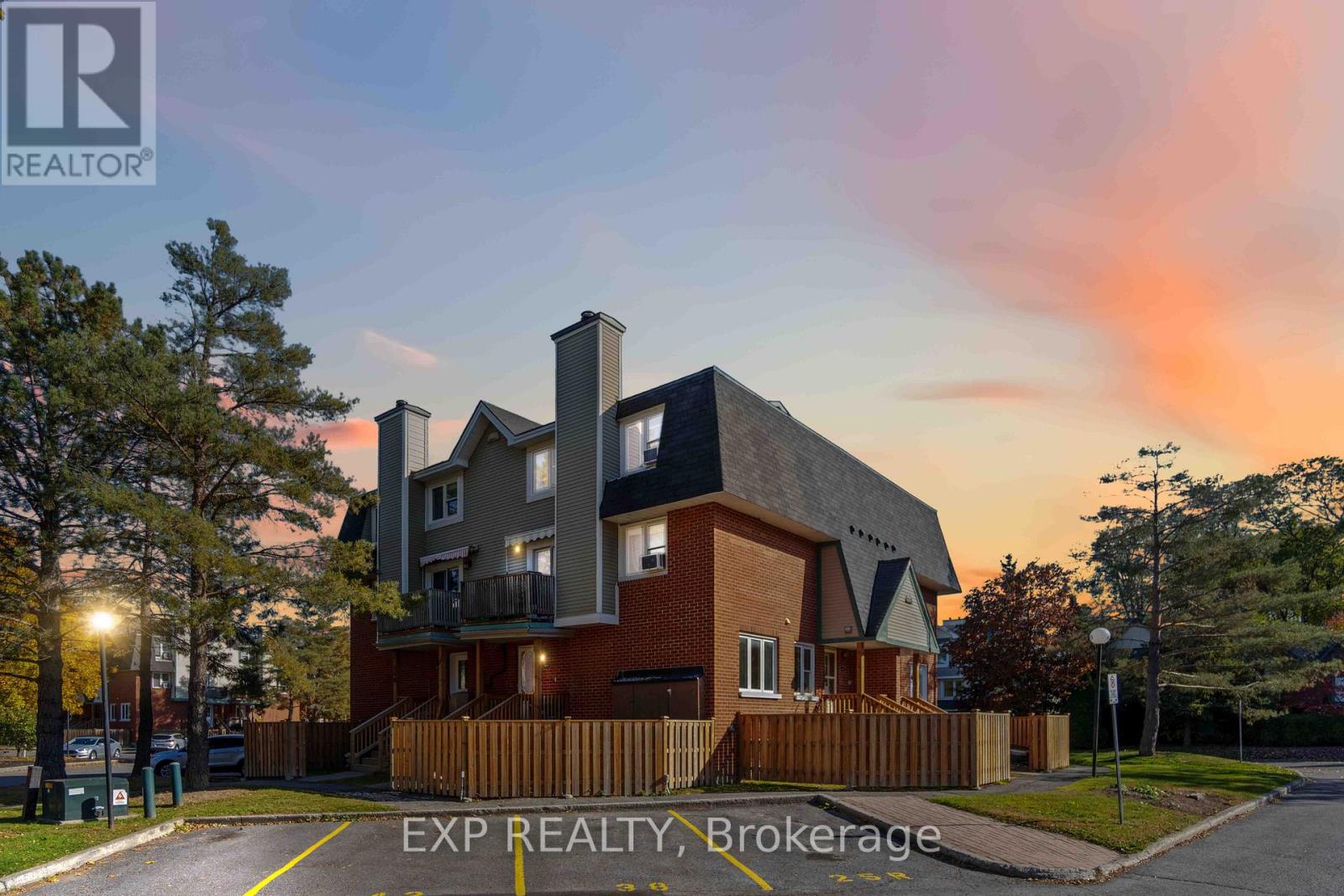 207 - 6 TERRACE DRIVE