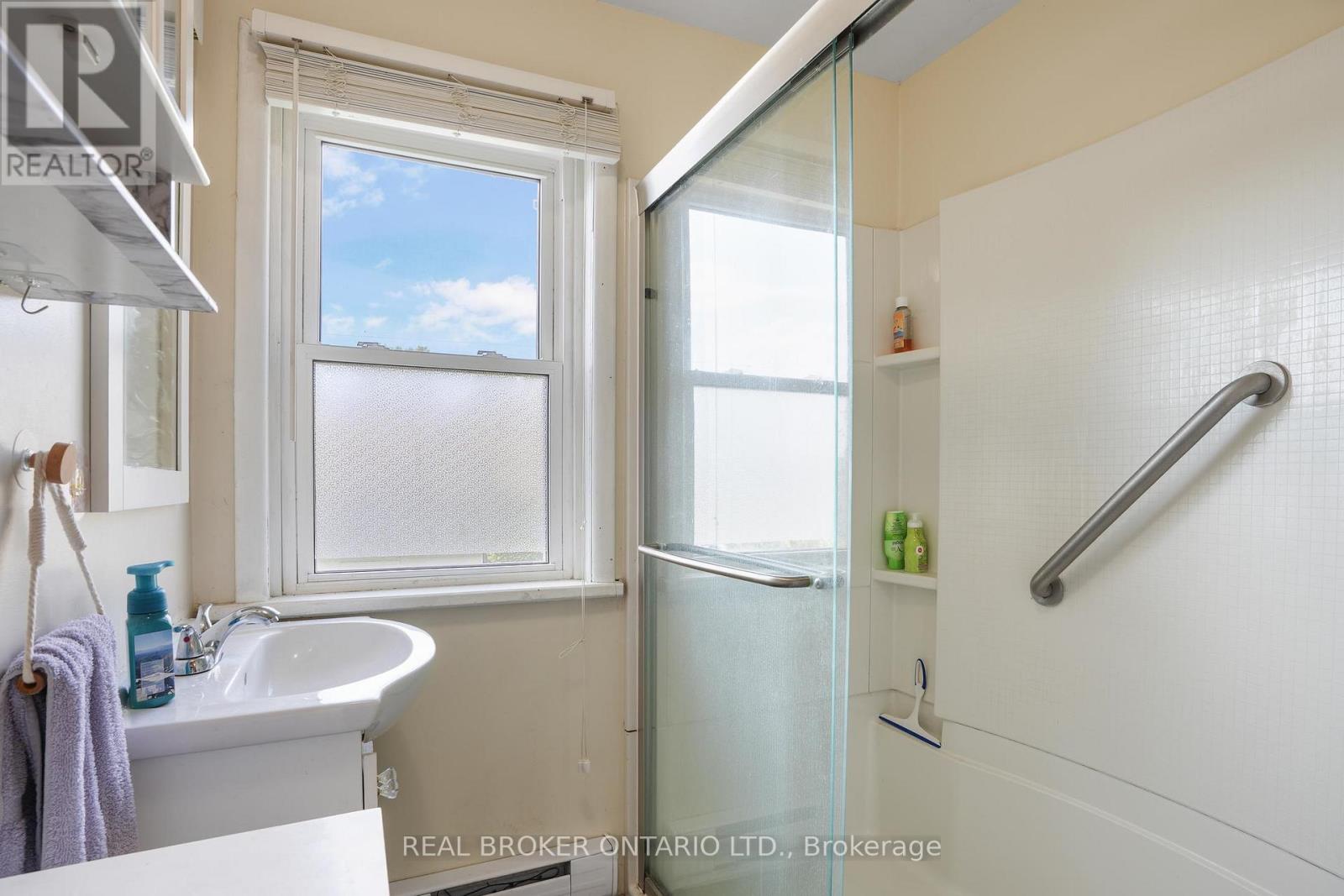 79 & 85 Bridge Street Property Photo 16