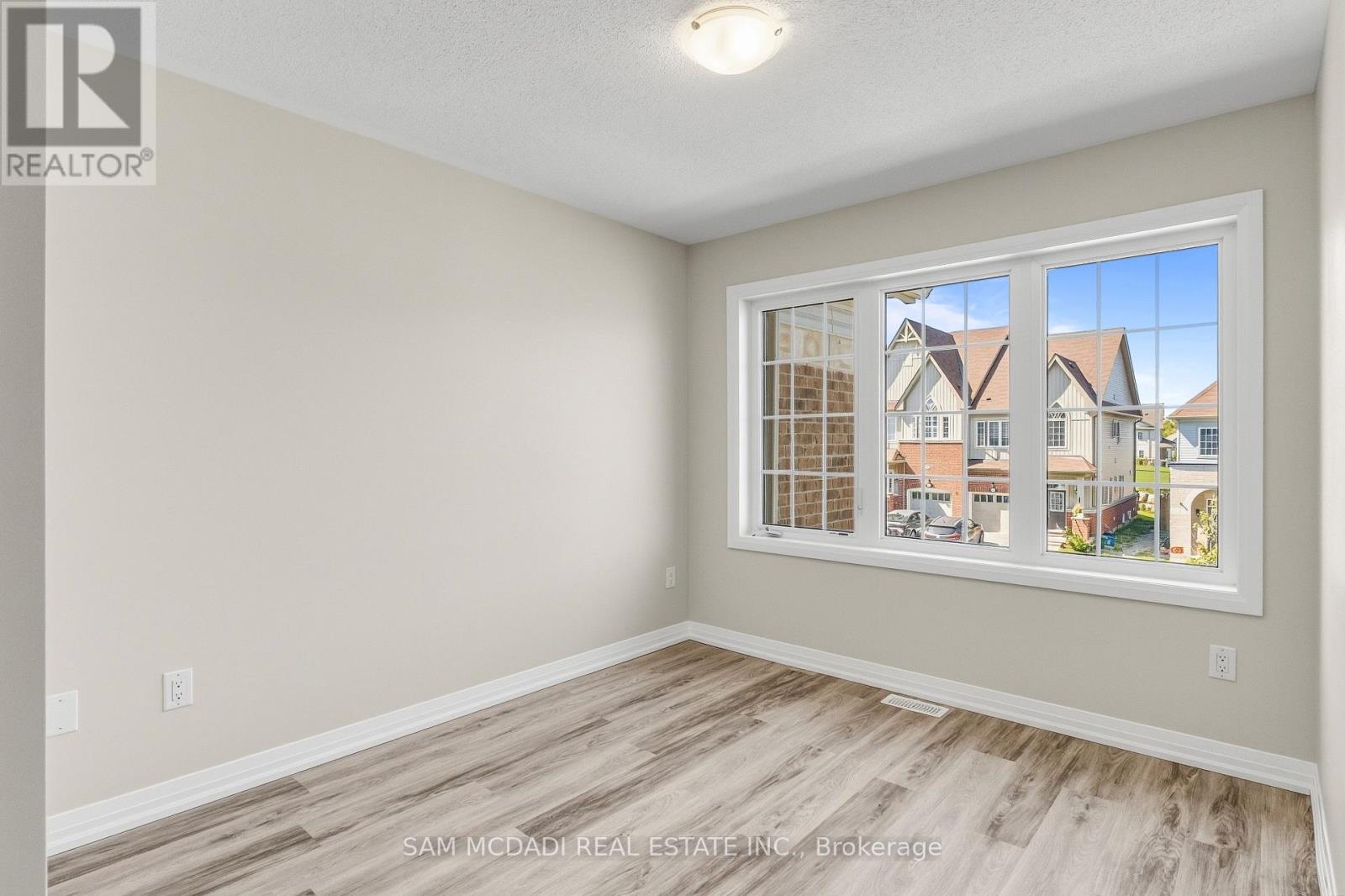 4185 Cherry Heights Boulevard Property Photo 28