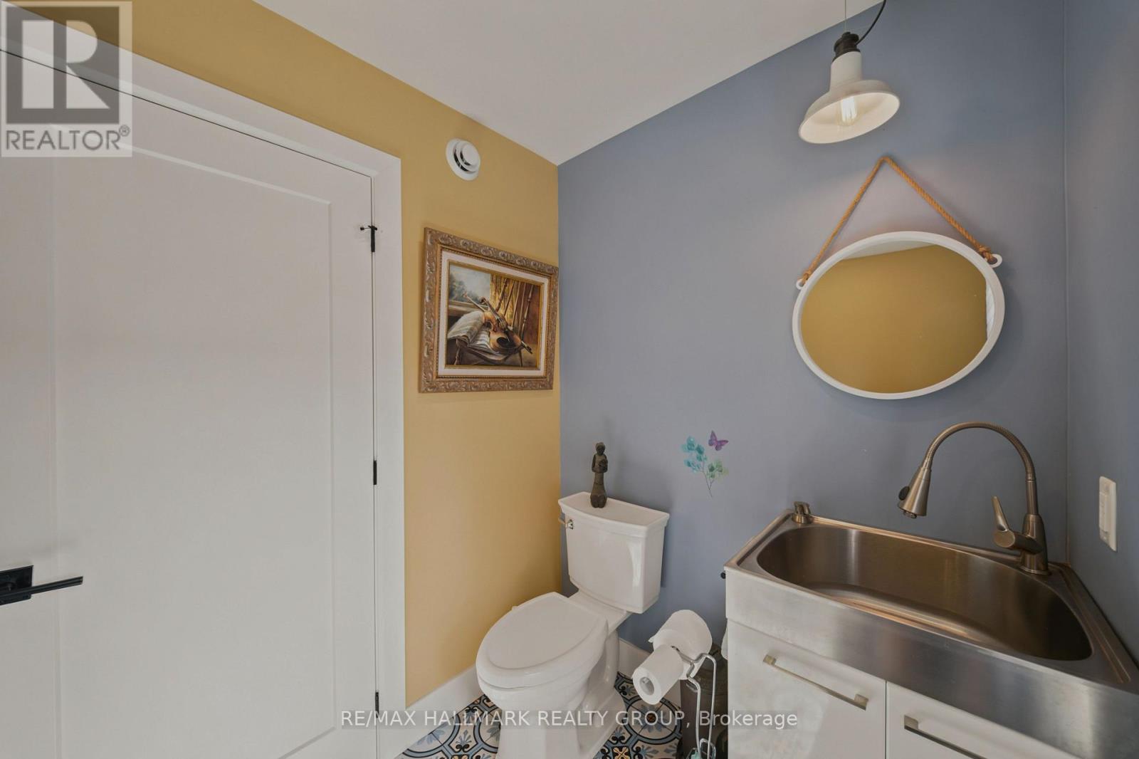 3515 Front Road E Property Photo 13