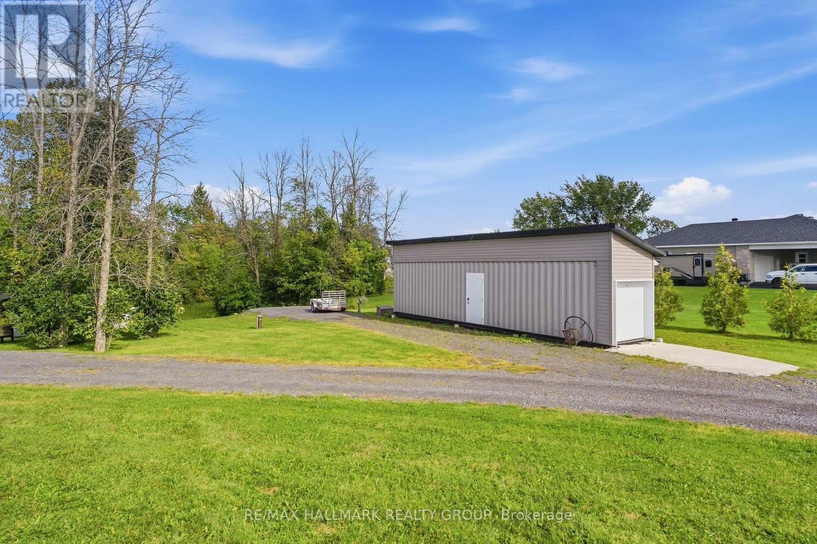 3515 Front Road E Property Photo 46