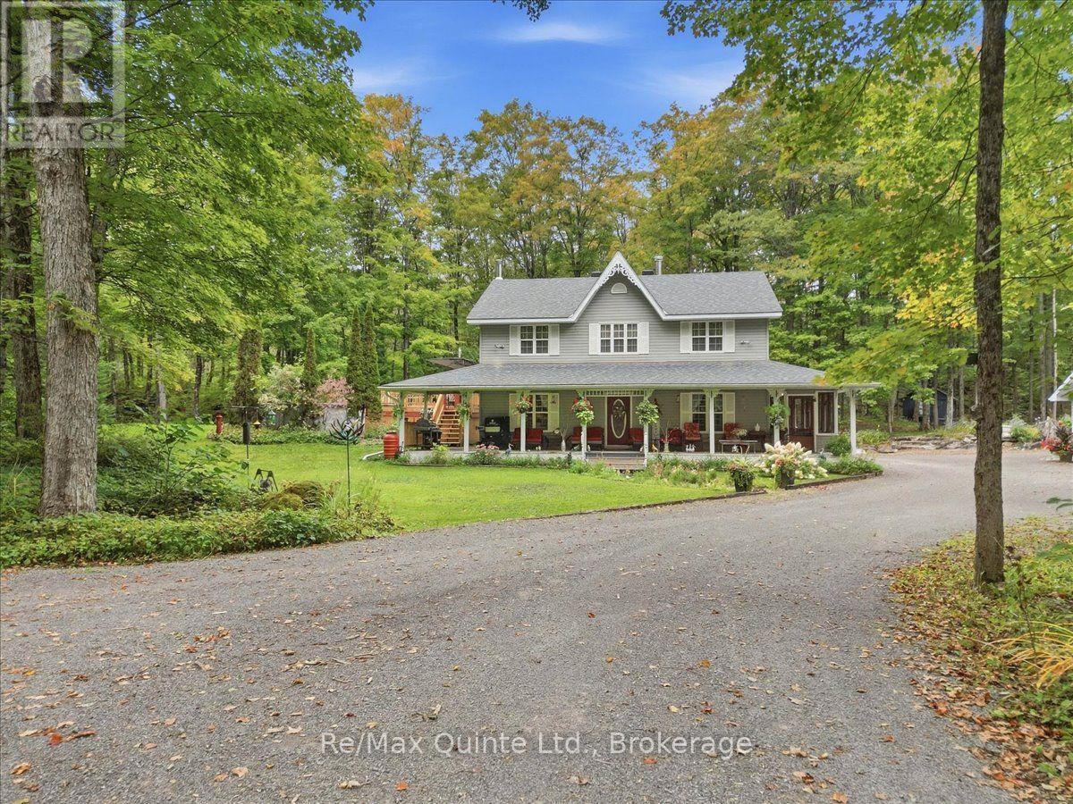 578 Old Apsley Road Property Photo 1
