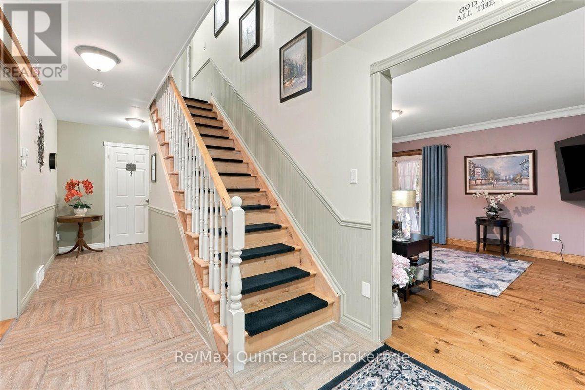 578 Old Apsley Road Property Photo 6