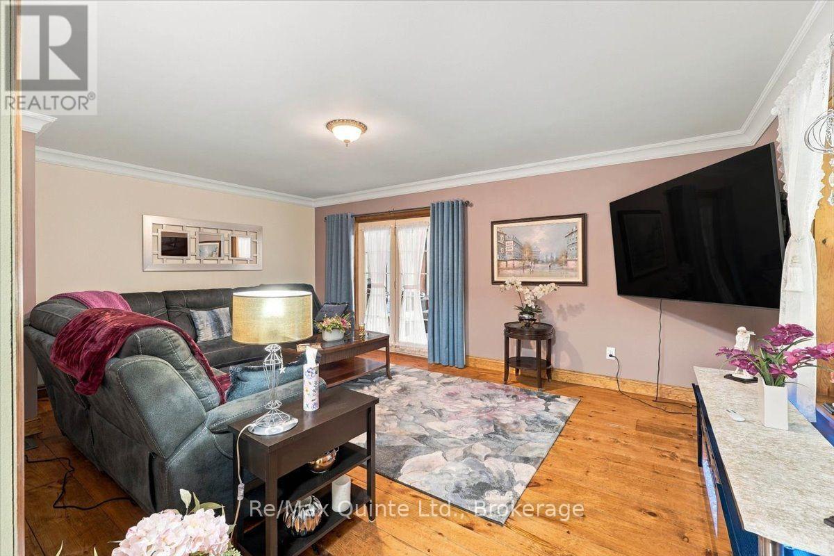 578 Old Apsley Road Property Photo 13