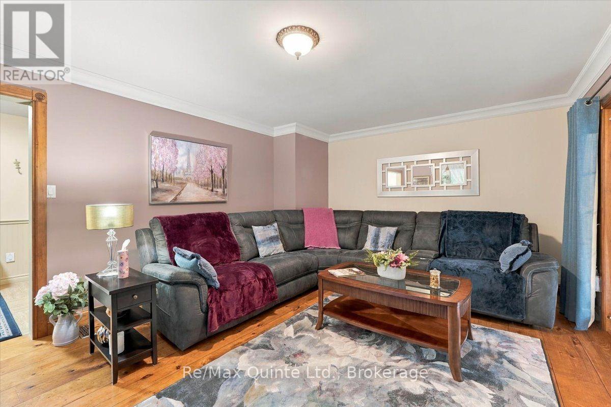 578 Old Apsley Road Property Photo 14