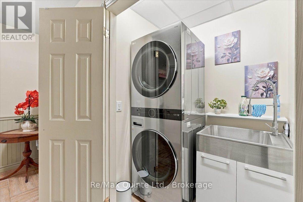 578 Old Apsley Road Property Photo 18