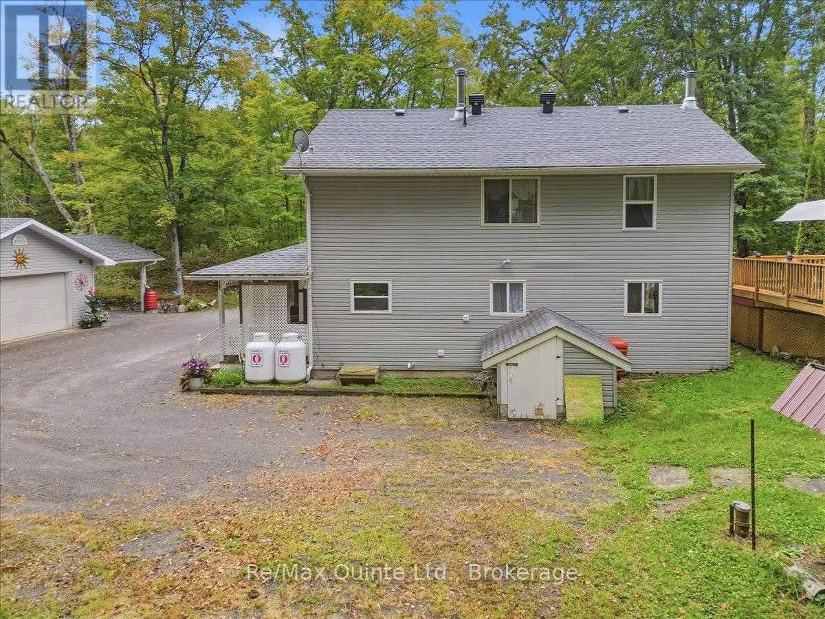 578 Old Apsley Road Property Photo 36
