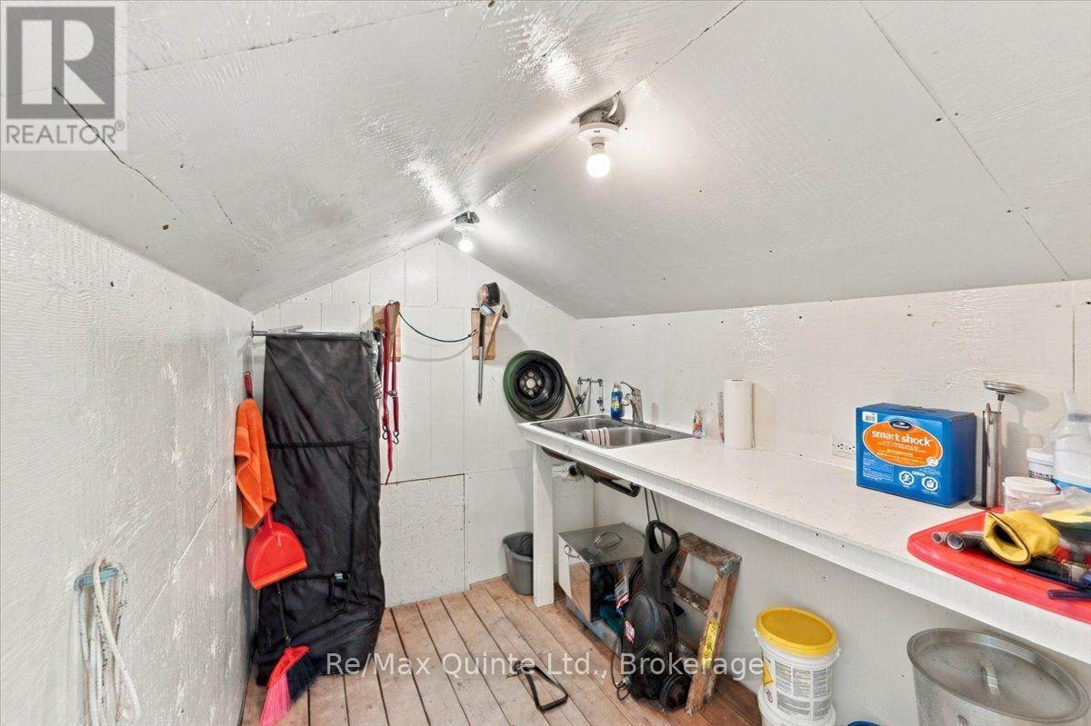 578 Old Apsley Road Property Photo 42