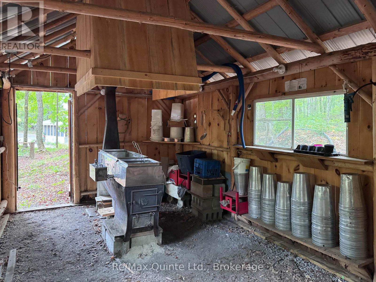 578 Old Apsley Road Property Photo 43