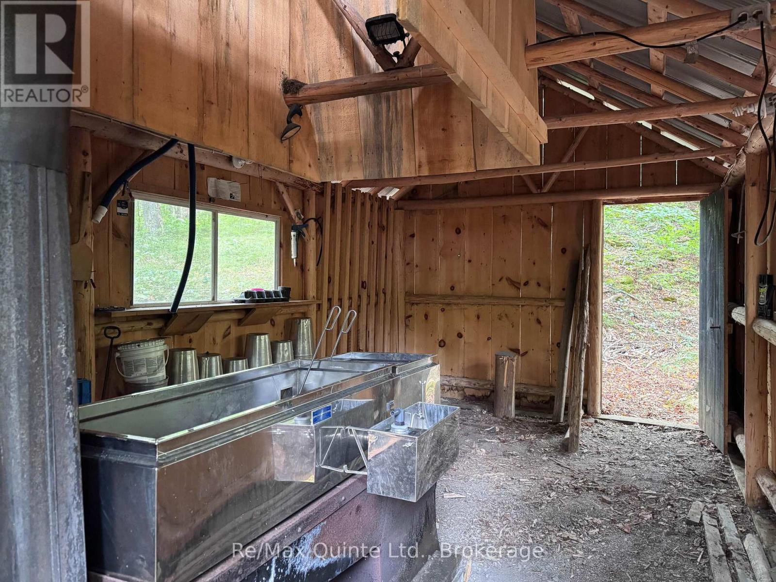 578 Old Apsley Road Property Photo 44