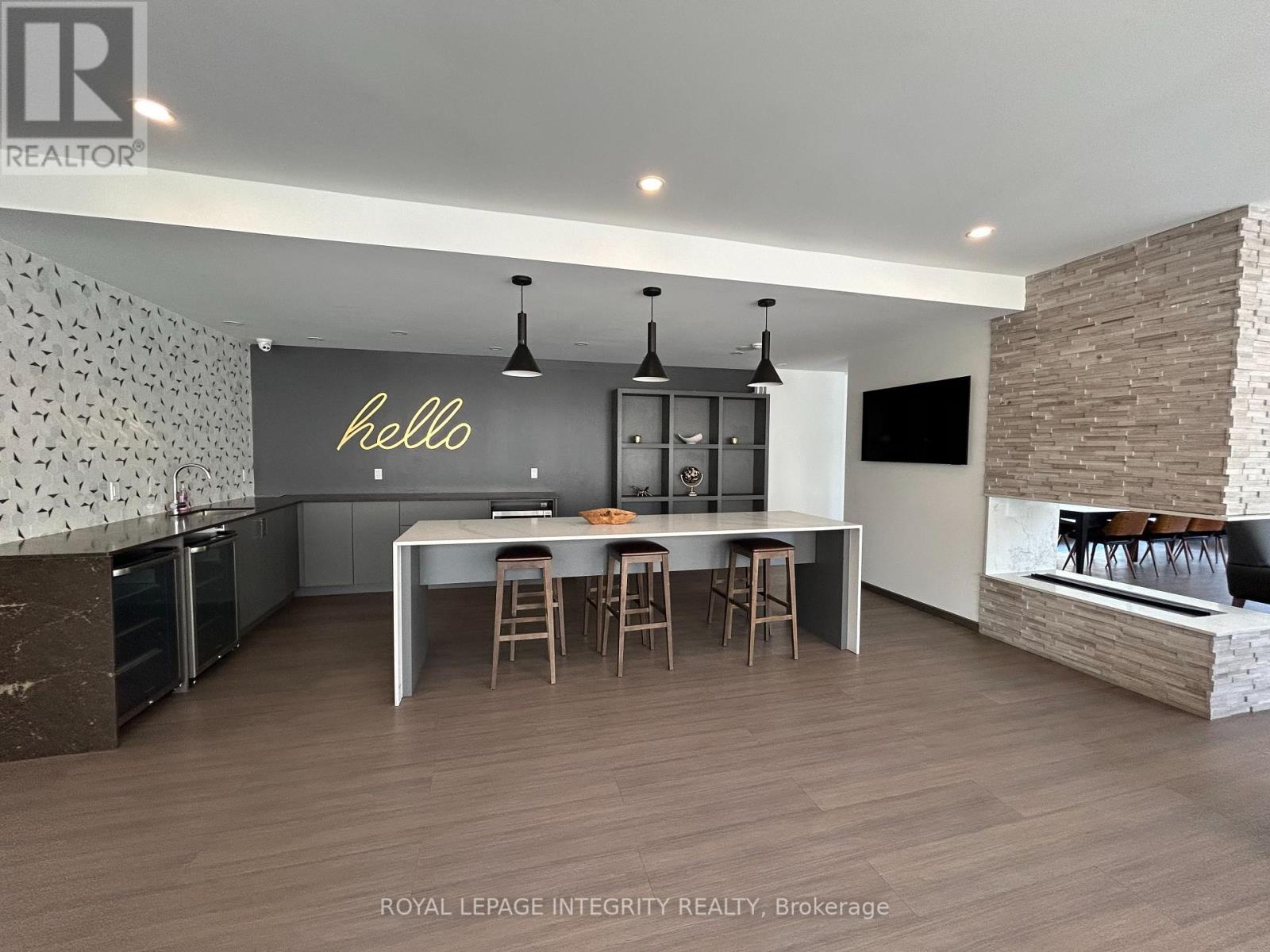 211 - 435 Albert Street Property Photo 8
