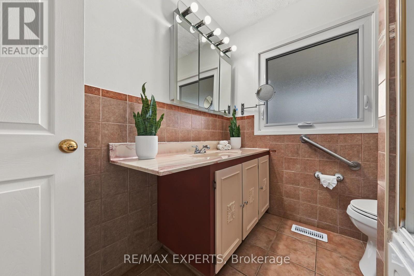 79 Olive Street Property Photo 21