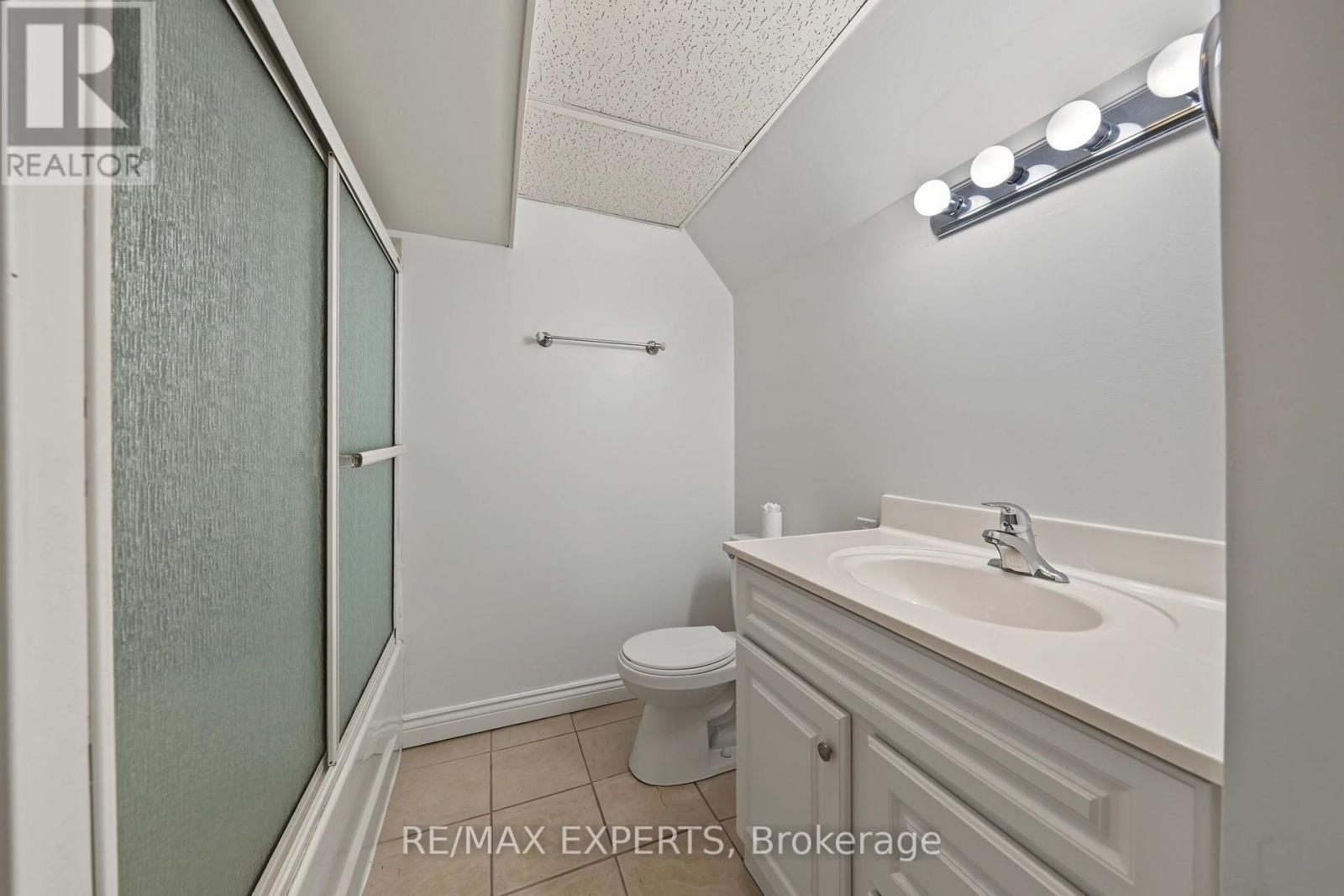 79 Olive Street Property Photo 34