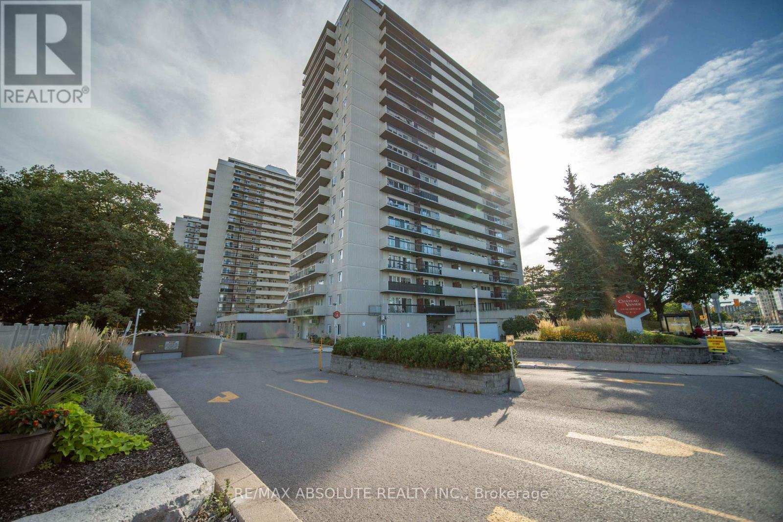 510 - 158 A Mcarthur Ave Avenue Property Photo 2