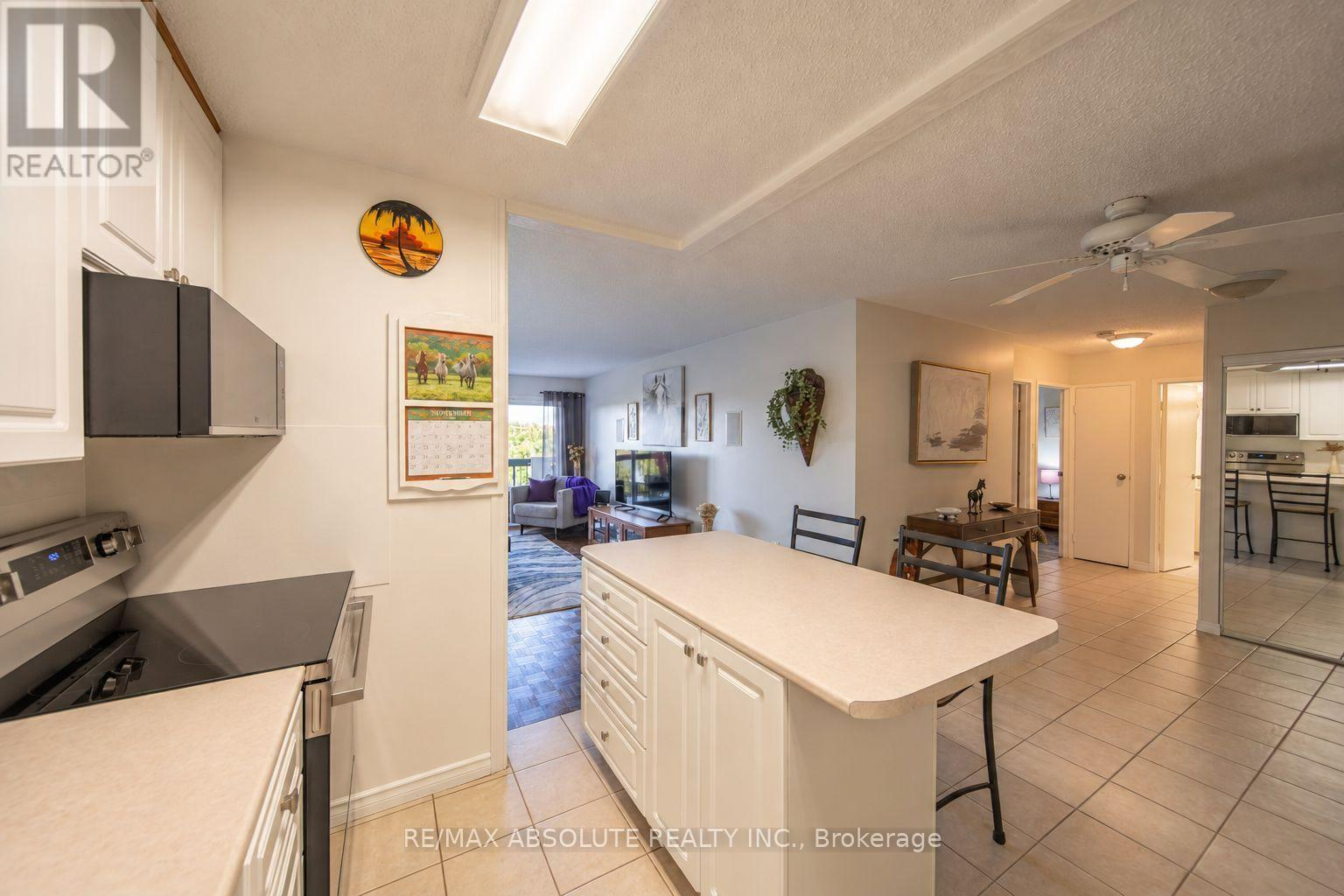 510 - 158 A Mcarthur Ave Avenue Property Photo 10