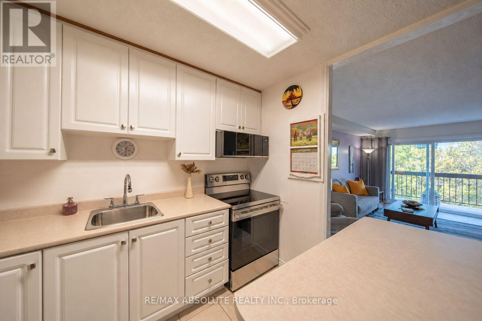 510 - 158 A Mcarthur Ave Avenue Property Photo 12