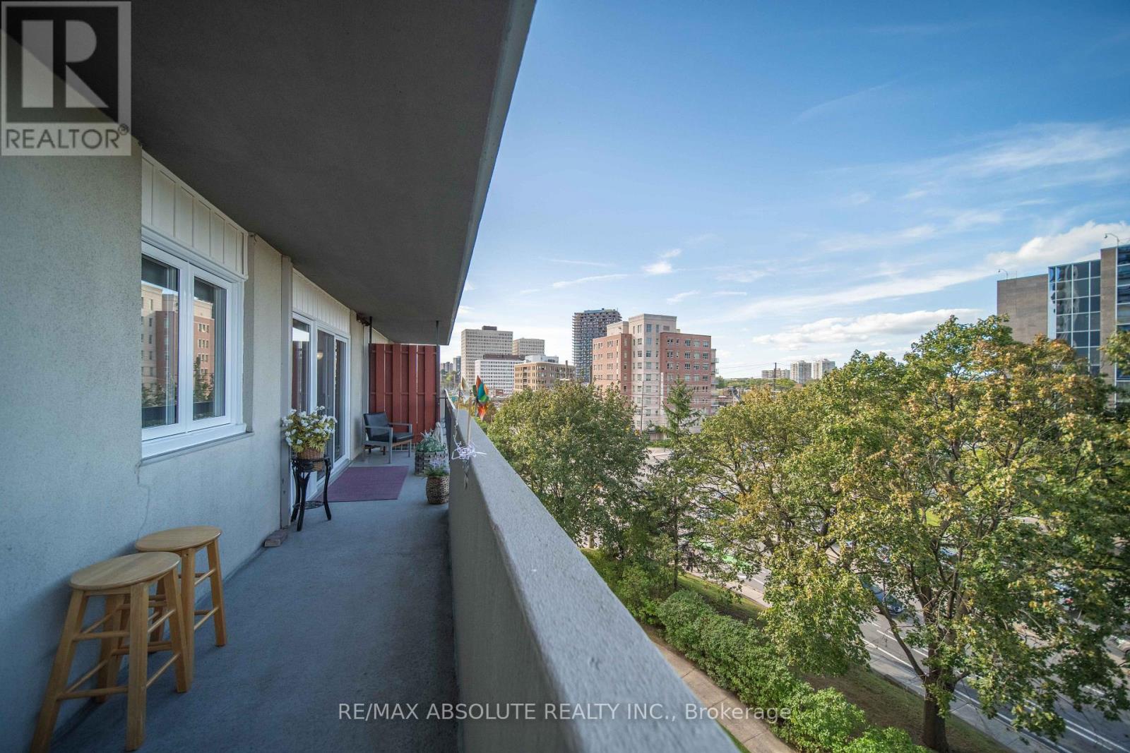 510 - 158 A Mcarthur Ave Avenue Property Photo 22