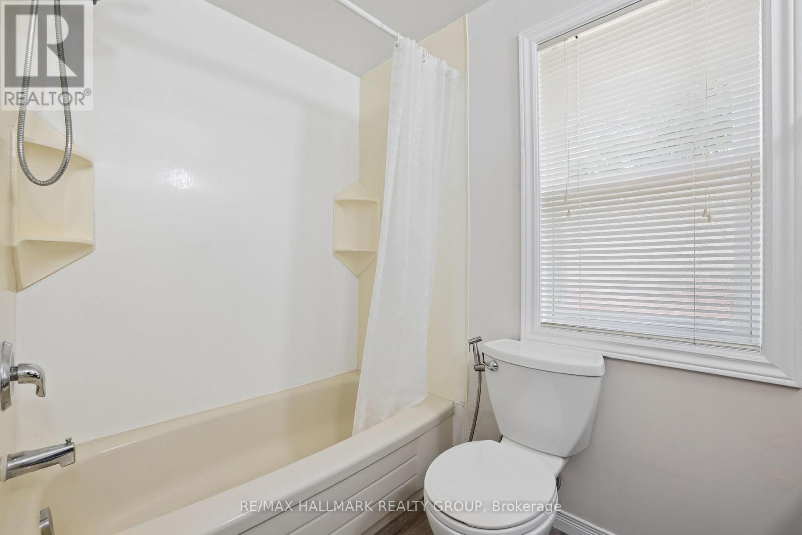 27 Brando Crescent Property Photo 17