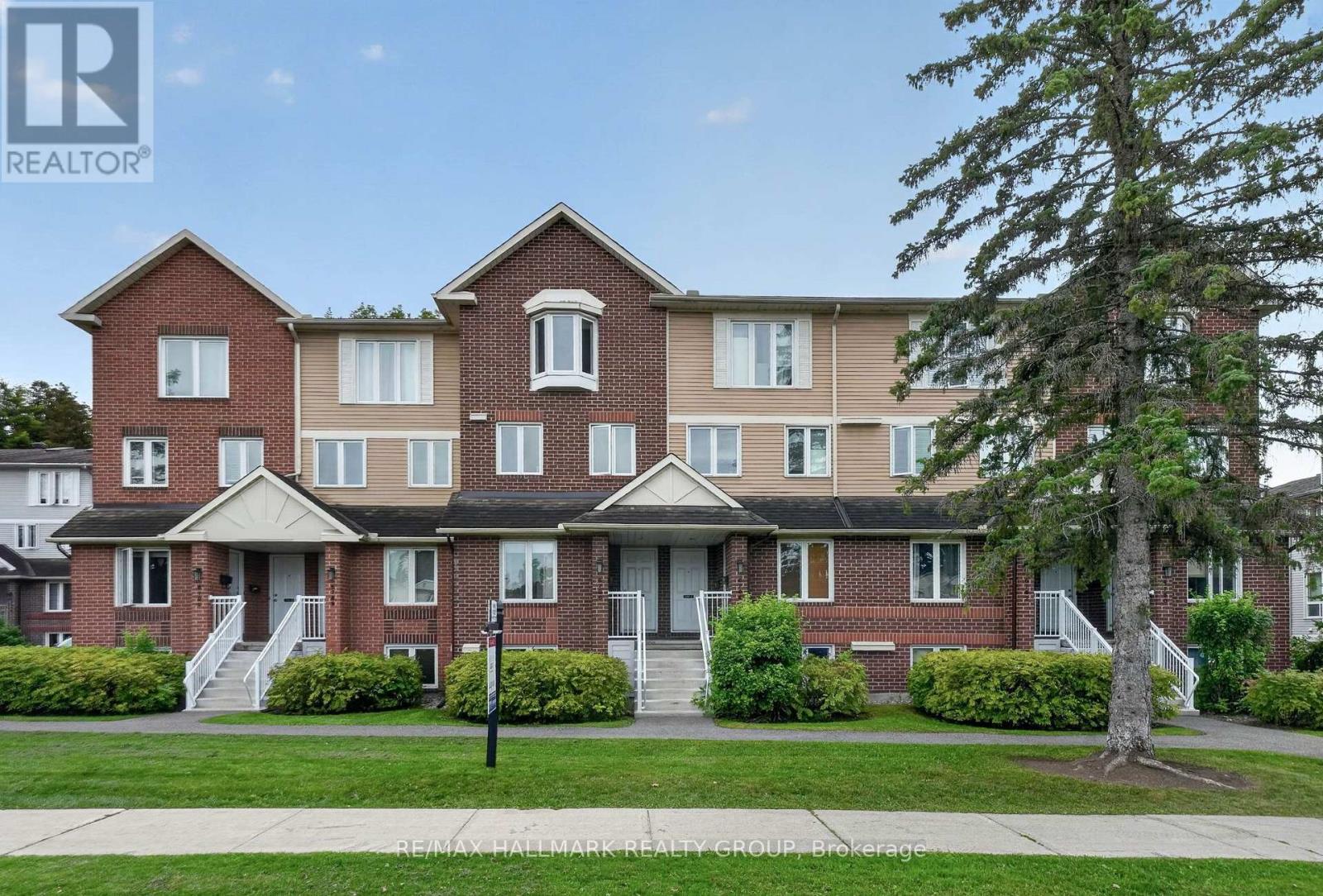 B - 6786 Jeanne Darc Boulevard N Property Photo 1