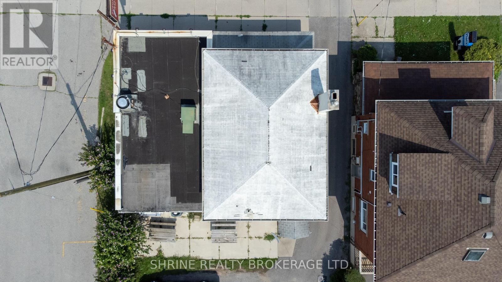 1487 Dundas Street Property Photo 6