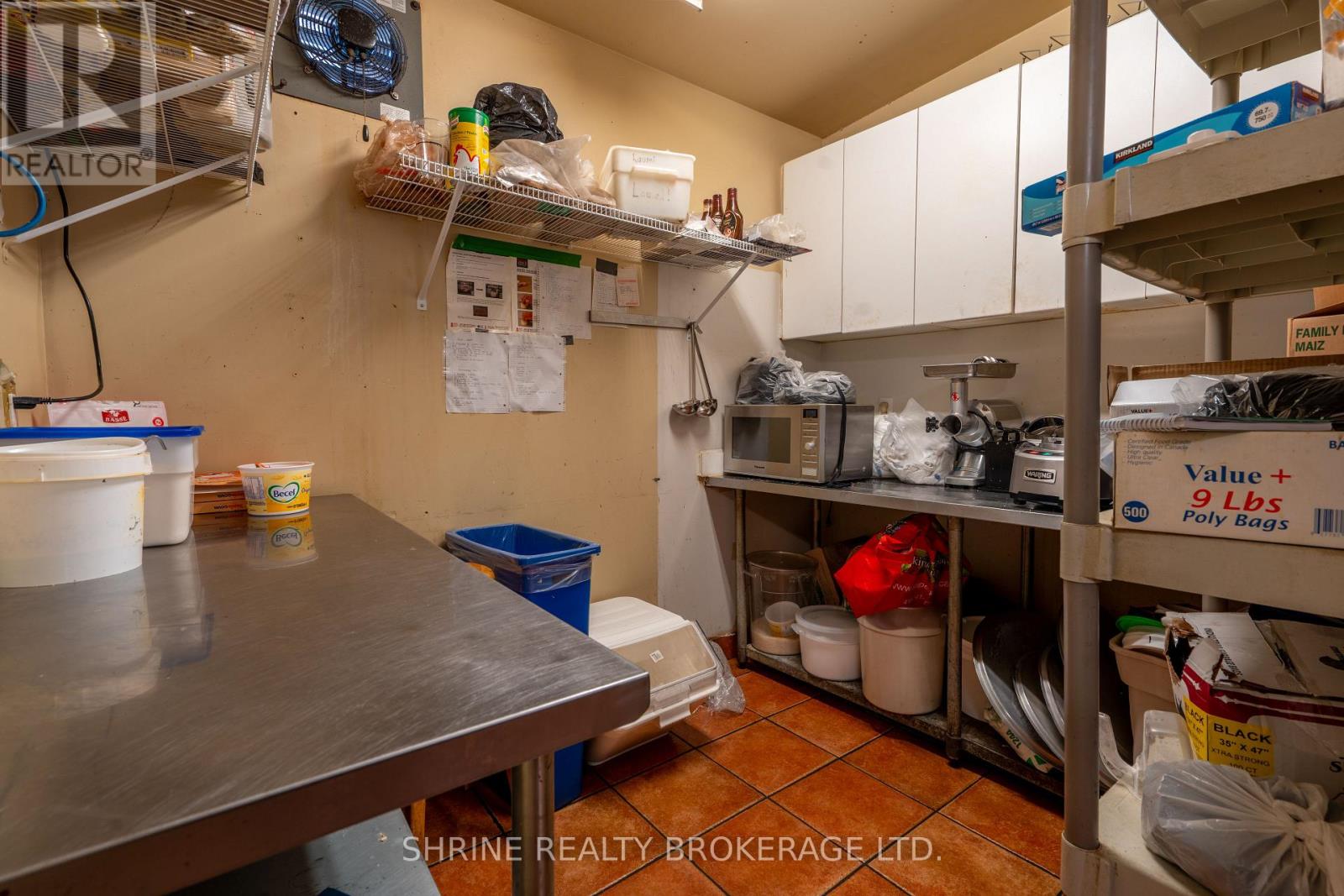 1487 Dundas Street Property Photo 22