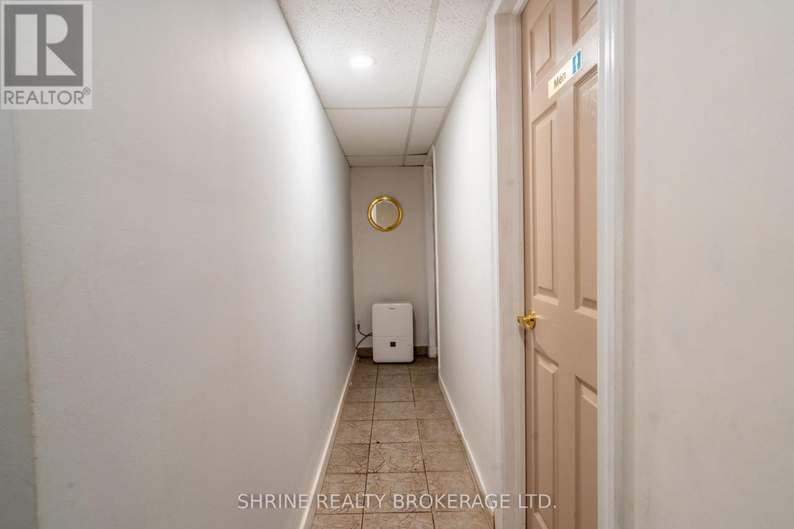 1487 Dundas Street Property Photo 25