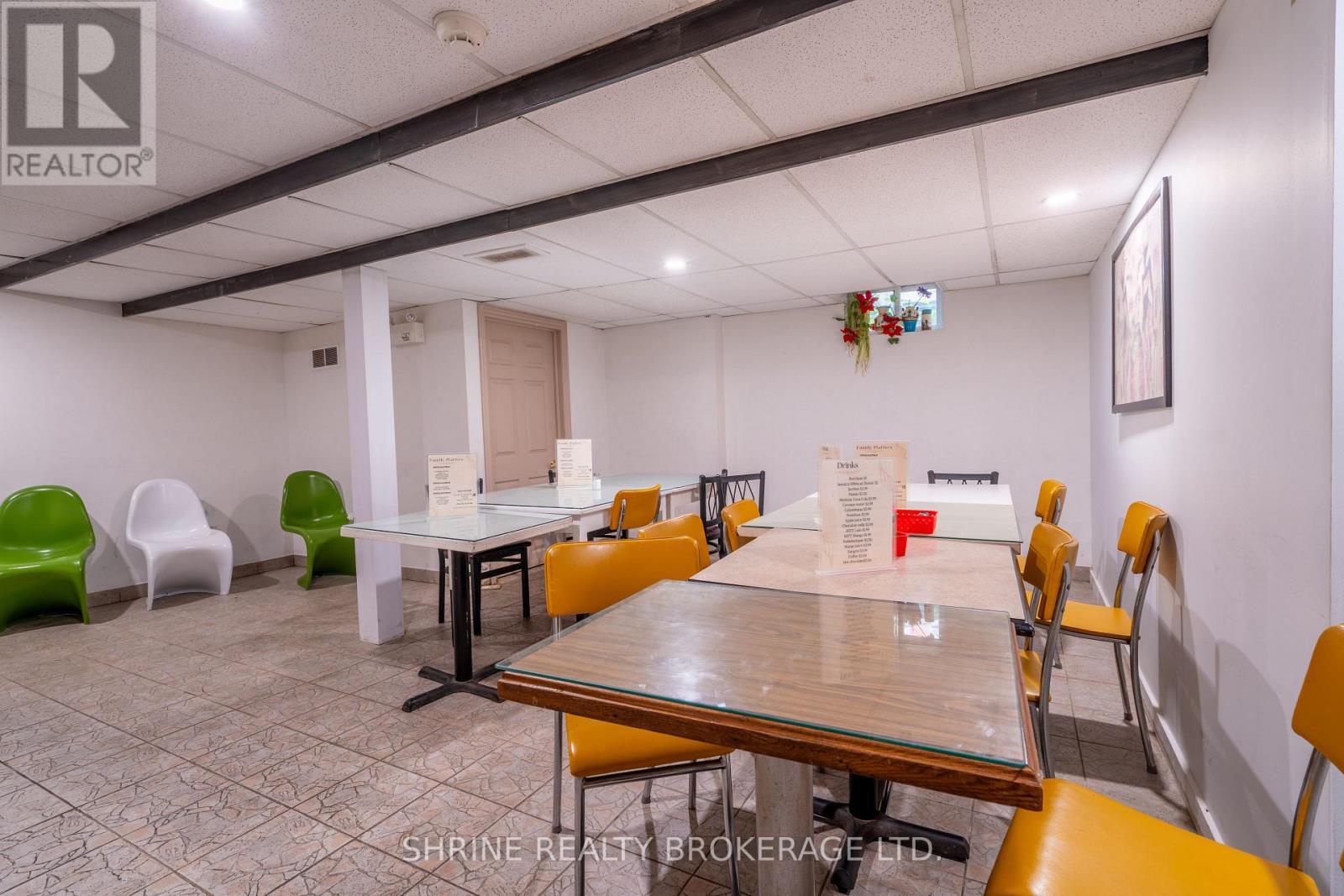 1487 Dundas Street Property Photo 26