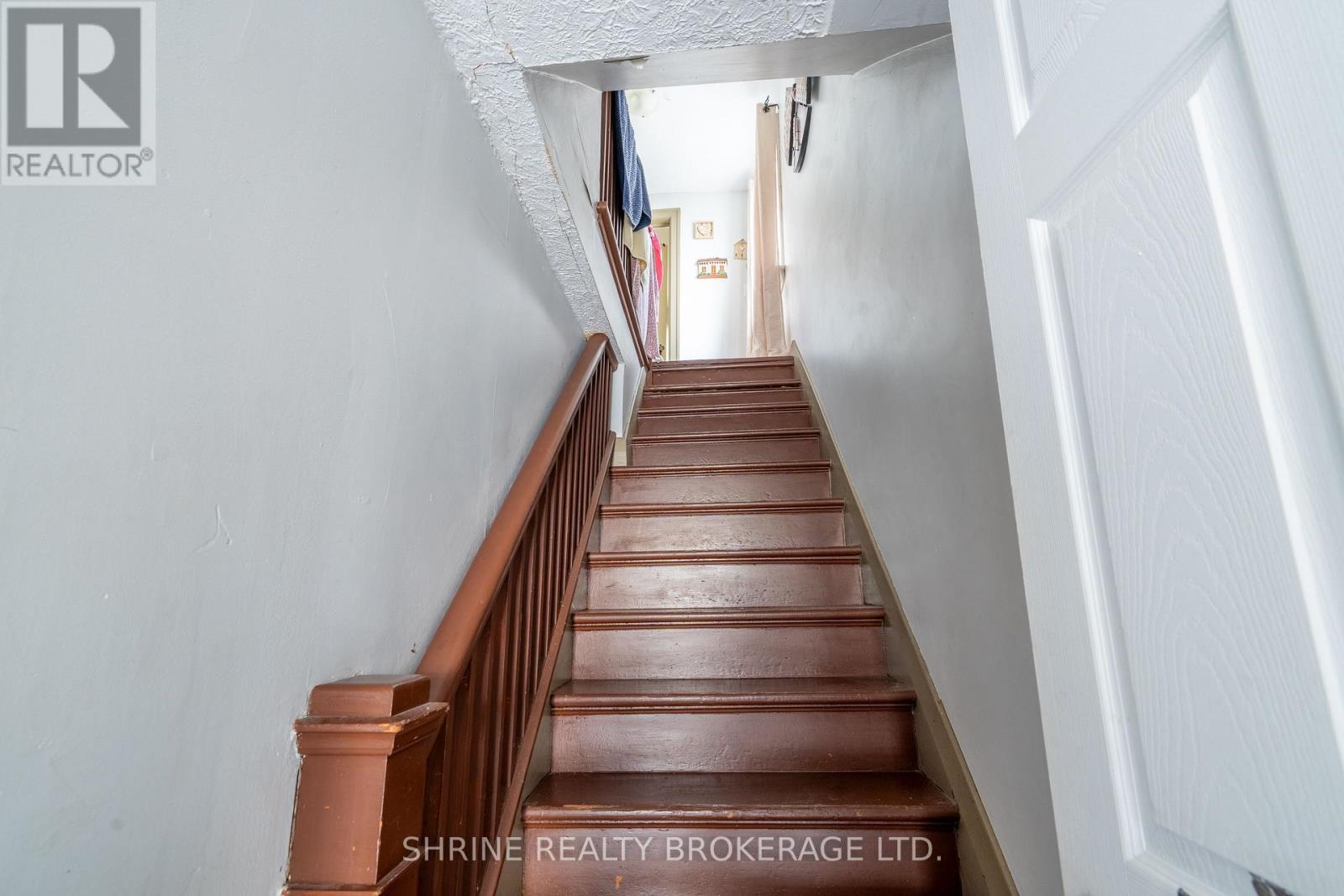 1487 Dundas Street Property Photo 28