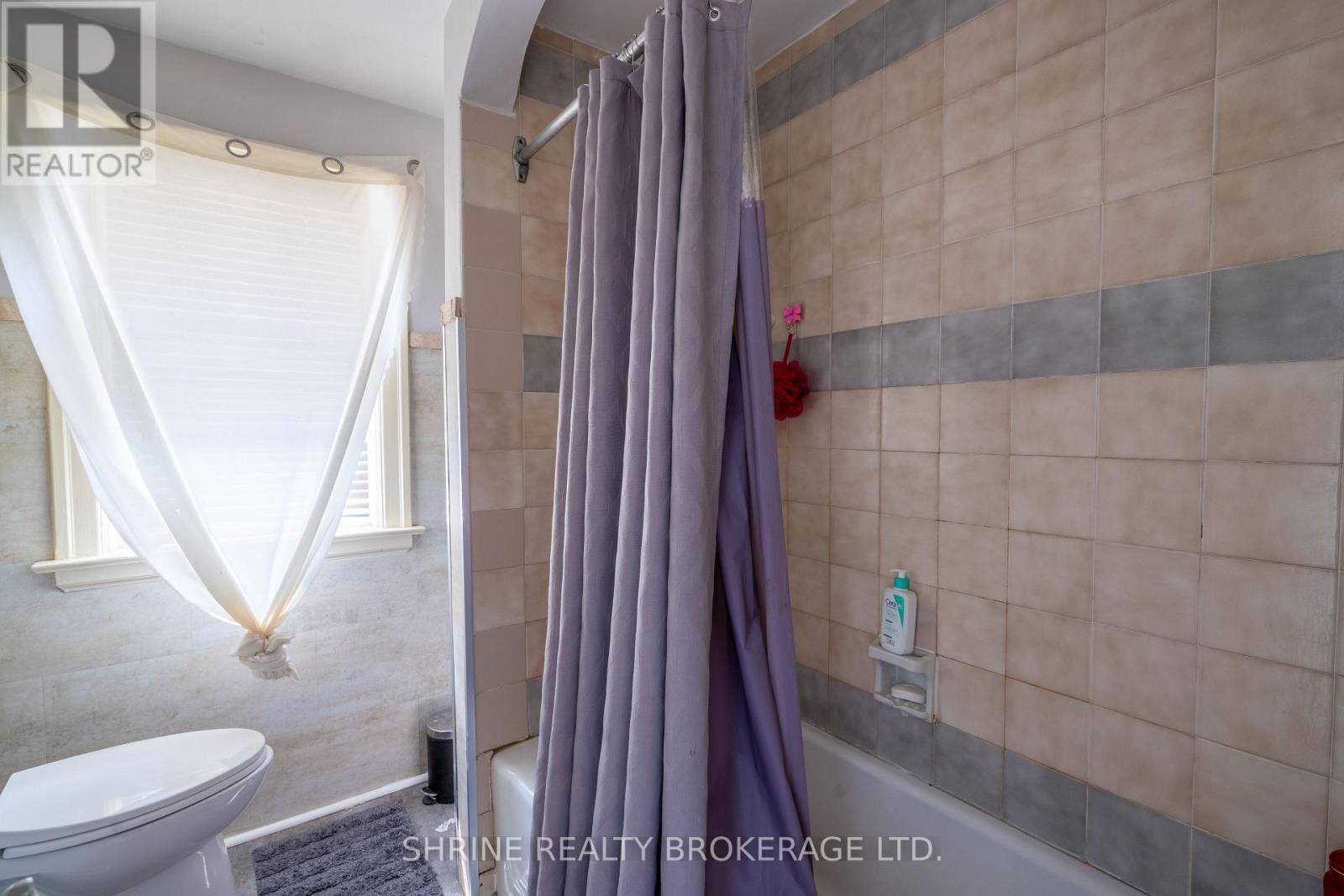 1487 Dundas Street Property Photo 33