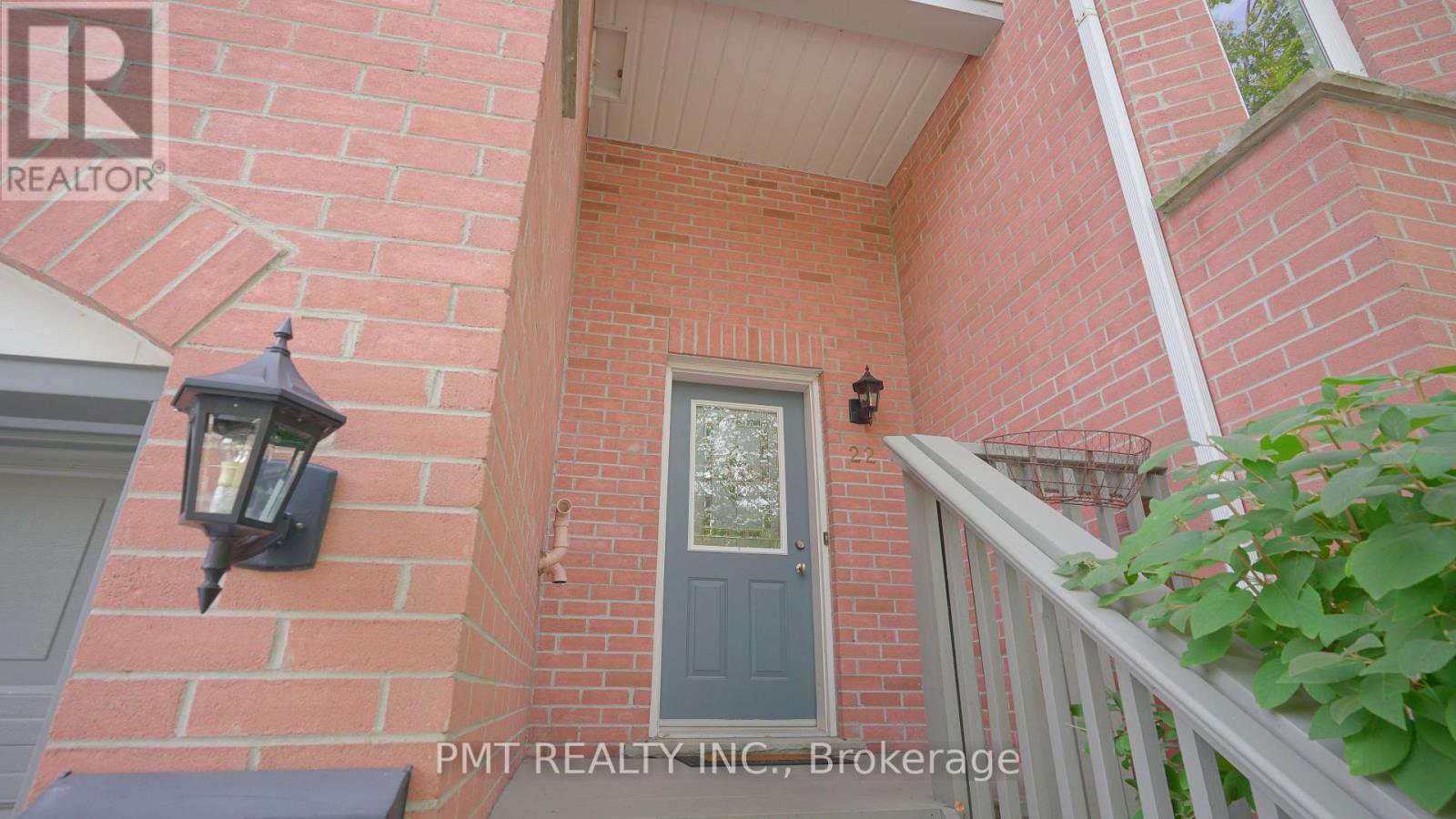 22 - 245 BISHOP STREET S Property Photo 1
