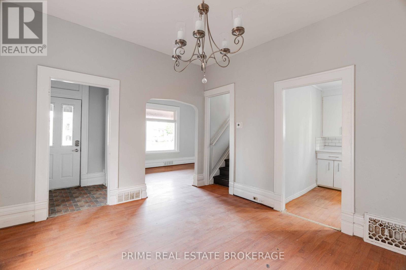 7 Marmora Street Property Photo 6