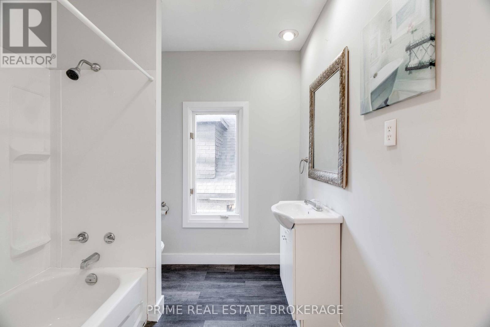 7 Marmora Street Property Photo 13