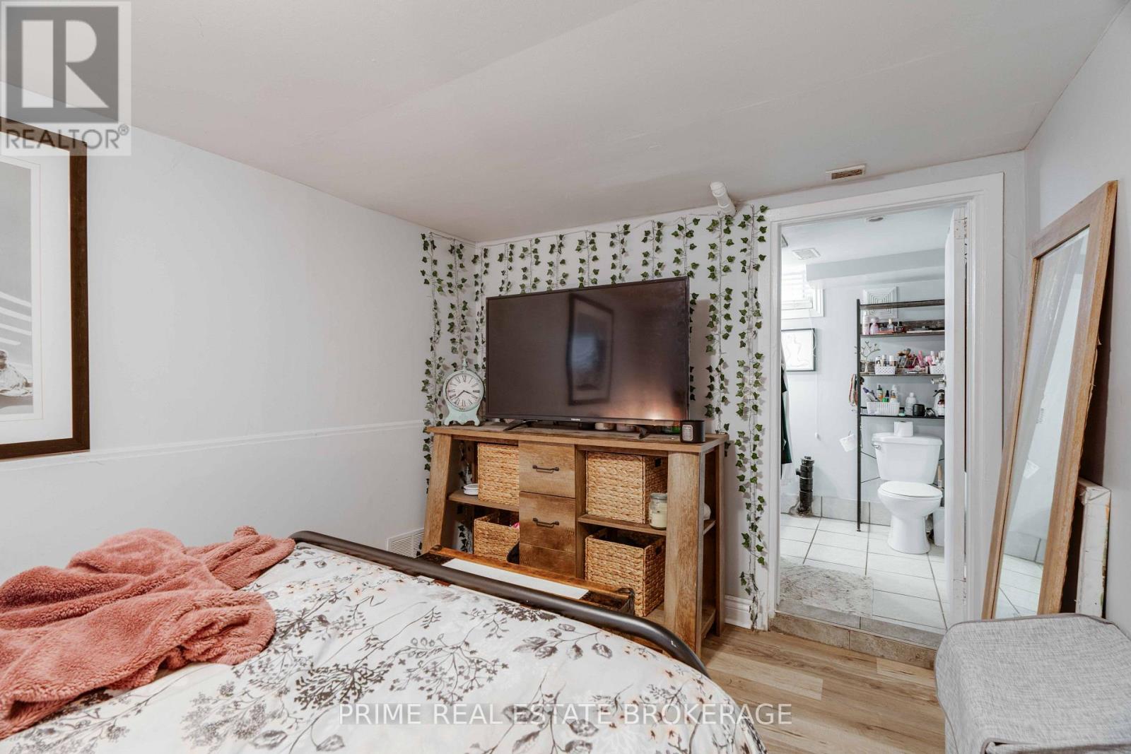 7 Marmora Street Property Photo 18