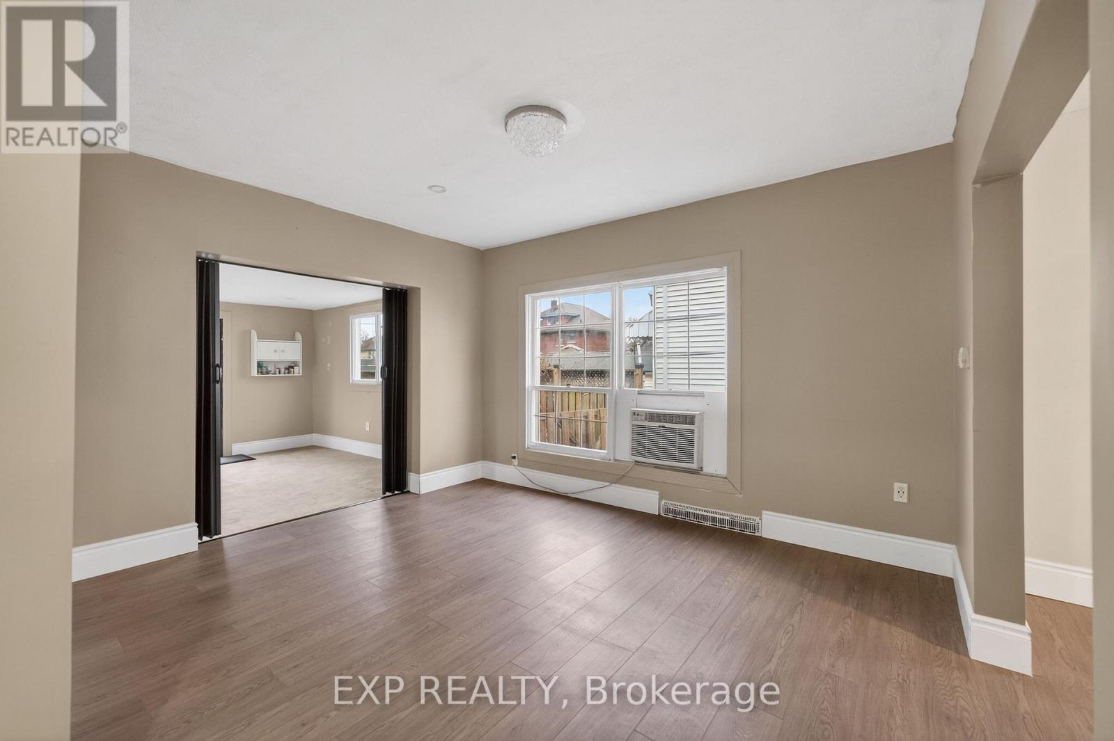 4576 Fourth Avenue Property Photo 3