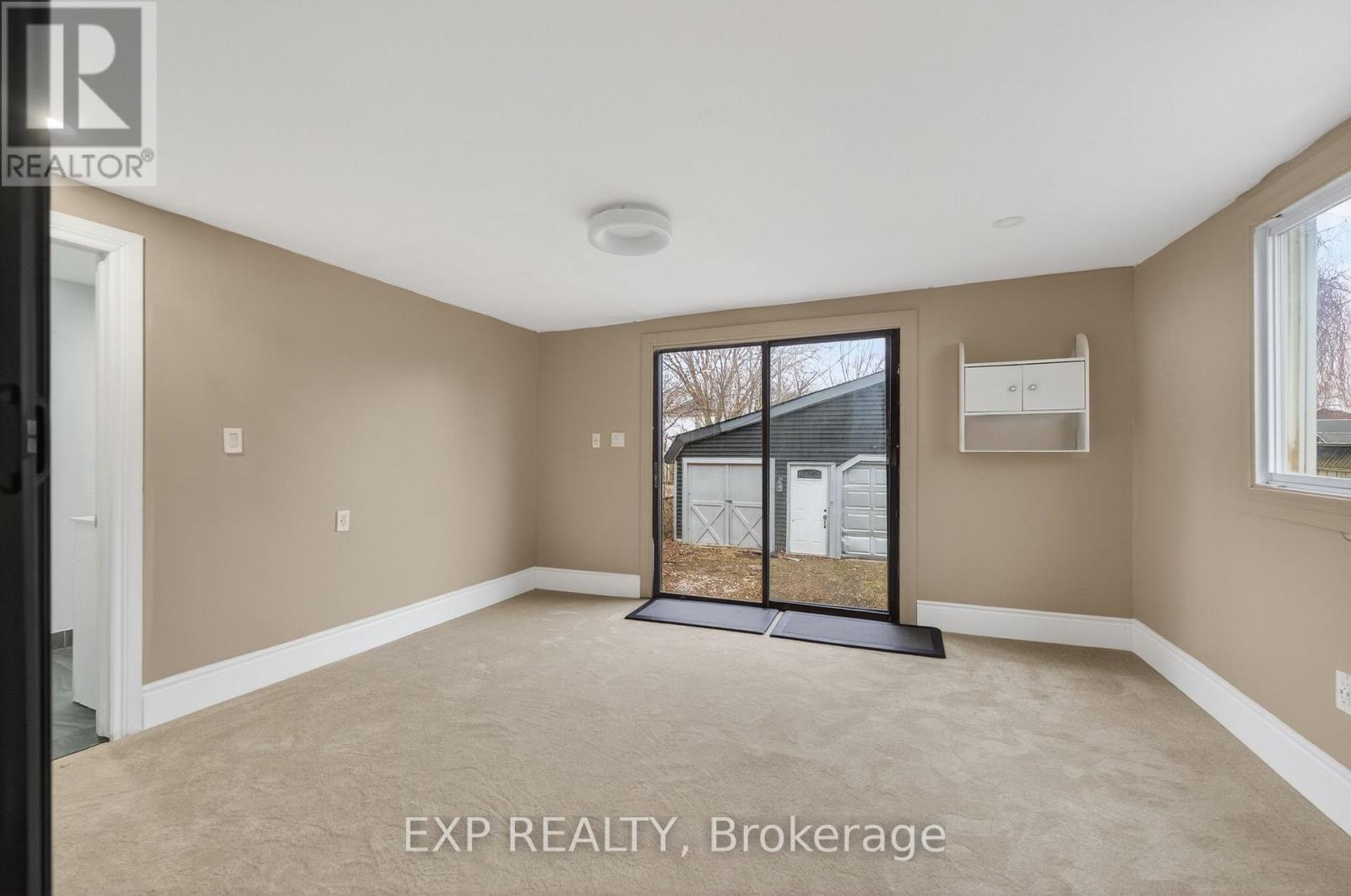 4576 Fourth Avenue Property Photo 4